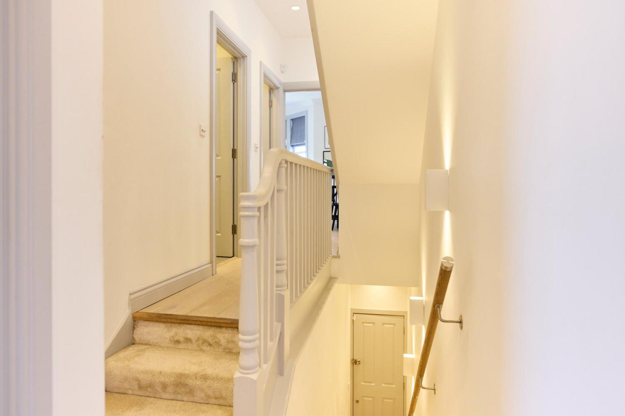 The Leghorn Quarters - Modern 3bdr With Balcony Appartement Londres